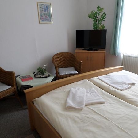 Hotel Zur Sonne 콧부스 외부 사진