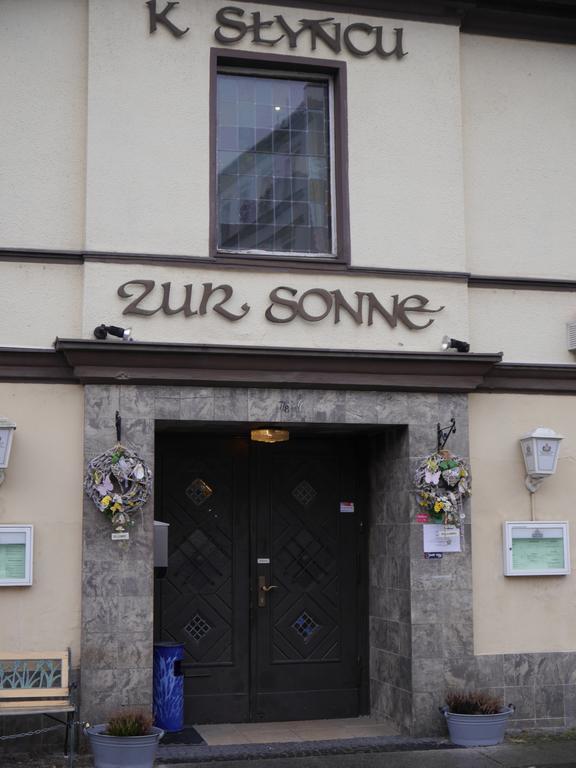 Hotel Zur Sonne 콧부스 외부 사진